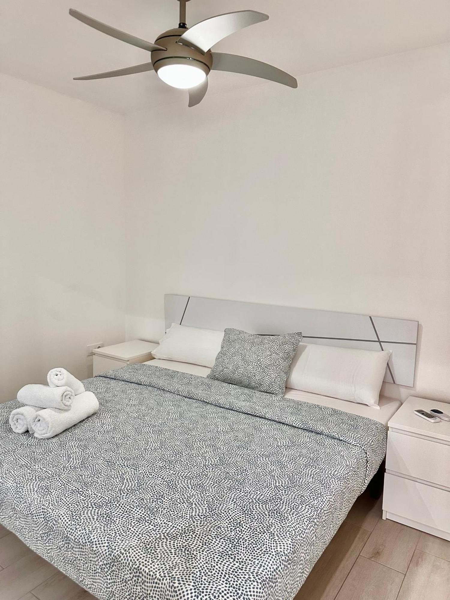 Apartamento Costero, Los Abrigos. מראה חיצוני תמונה
